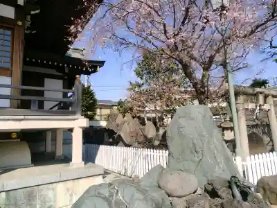 西之宮稲荷神社の{uncategorized: "未分類", other: "その他", undefined: "問題あり", building: "その他建物", grave: "お墓", sacred_gate: "鳥居", guardian: "狛犬", statue: "像", buddha: "仏像", history: "歴史", nature: "自然", garden: "庭園", animal: "動物", pagoda: "塔", temizu: "手水舎", mountain_gate: "山門・神門", sanctuary: "本殿・本堂", subordinate: "末社・摂社", art: "芸術", scenery: "景色", jizo: "地蔵", ema: "絵馬", goshuin: "御朱印", omikuji: "おみくじ", items: "授与品その他", amulet: "お守り", goshuincho: "御朱印帳", eats: "食事", festival: "お祭り", votive_dance: "神楽", shichigosan: "七五三参", wedding: "結婚式", experience: "体験その他", initially: "初詣", around: "周辺", anti_infection: "感染症対策"}