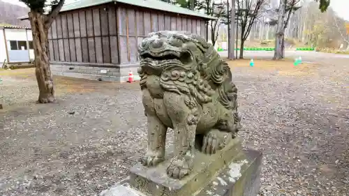 石山神社の狛犬