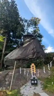 櫻山神社の{uncategorized: "未分類", other: "その他", undefined: "問題あり", building: "その他建物", grave: "お墓", sacred_gate: "鳥居", guardian: "狛犬", statue: "像", buddha: "仏像", history: "歴史", nature: "自然", garden: "庭園", animal: "動物", pagoda: "塔", temizu: "手水舎", mountain_gate: "山門・神門", sanctuary: "本殿・本堂", subordinate: "末社・摂社", art: "芸術", scenery: "景色", jizo: "地蔵", ema: "絵馬", goshuin: "御朱印", omikuji: "おみくじ", items: "授与品その他", amulet: "お守り", goshuincho: "御朱印帳", eats: "食事", festival: "お祭り", votive_dance: "神楽", shichigosan: "七五三参", wedding: "結婚式", experience: "体験その他", initially: "初詣", around: "周辺", anti_infection: "感染症対策"}