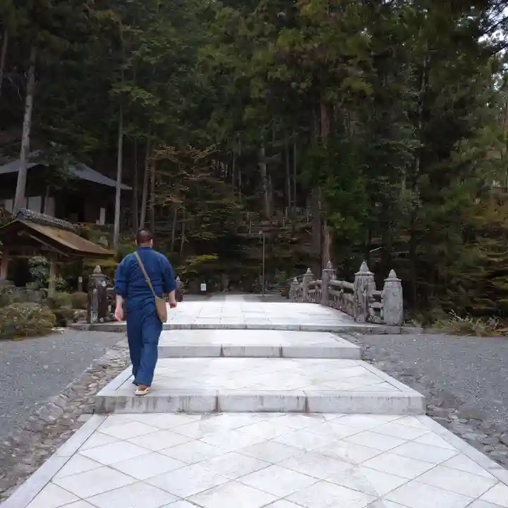 日蓮宗 総本山 塔頭 定林坊(じょうりんぼう)(山梨県)