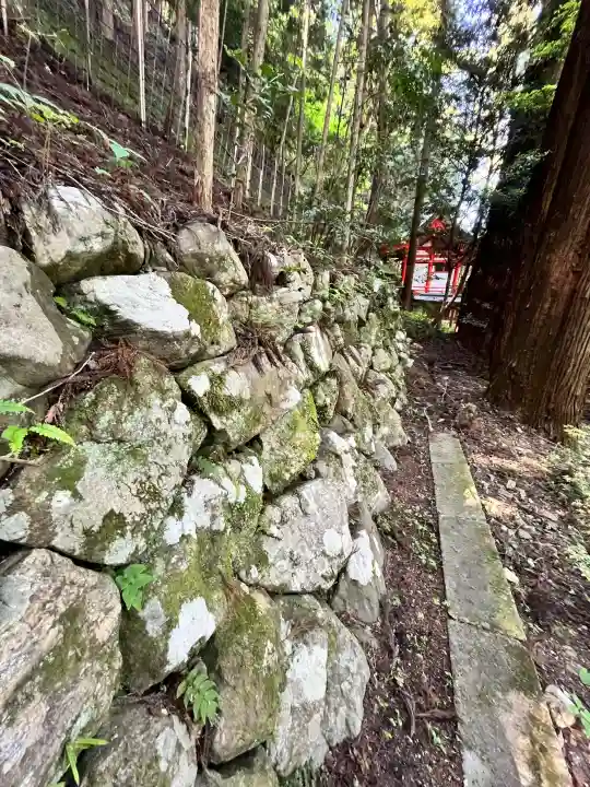 北畠神社の{uncategorized: "未分類", other: "その他", undefined: "問題あり", building: "その他建物", grave: "お墓", sacred_gate: "鳥居", guardian: "狛犬", statue: "像", buddha: "仏像", history: "歴史", nature: "自然", garden: "庭園", animal: "動物", pagoda: "塔", temizu: "手水舎", mountain_gate: "山門・神門", sanctuary: "本殿・本堂", subordinate: "末社・摂社", art: "芸術", scenery: "景色", jizo: "地蔵", ema: "絵馬", goshuin: "御朱印", omikuji: "おみくじ", items: "授与品その他", amulet: "お守り", goshuincho: "御朱印帳", eats: "食事", festival: "お祭り", votive_dance: "神楽", shichigosan: "七五三参", wedding: "結婚式", experience: "体験その他", initially: "初詣", around: "周辺", anti_infection: "感染症対策"}