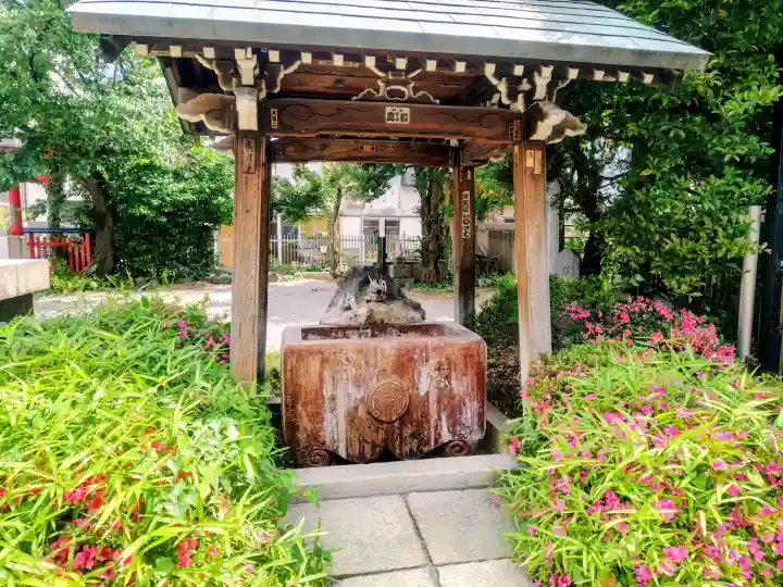玉姫稲荷神社の{uncategorized: "未分類", other: "その他", undefined: "問題あり", building: "その他建物", grave: "お墓", sacred_gate: "鳥居", guardian: "狛犬", statue: "像", buddha: "仏像", history: "歴史", nature: "自然", garden: "庭園", animal: "動物", pagoda: "塔", temizu: "手水舎", mountain_gate: "山門・神門", sanctuary: "本殿・本堂", subordinate: "末社・摂社", art: "芸術", scenery: "景色", jizo: "地蔵", ema: "絵馬", goshuin: "御朱印", omikuji: "おみくじ", items: "授与品その他", amulet: "お守り", goshuincho: "御朱印帳", eats: "食事", festival: "お祭り", votive_dance: "神楽", shichigosan: "七五三参", wedding: "結婚式", experience: "体験その他", initially: "初詣", around: "周辺", anti_infection: "感染症対策"}