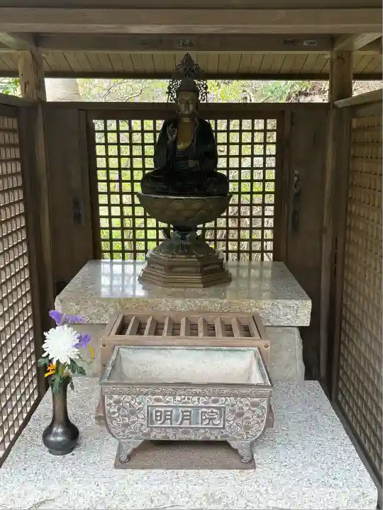 明月院の仏像