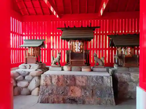 雨宮社の末社・摂社