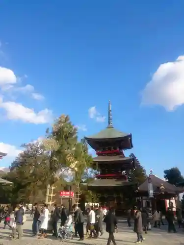 成田山新勝寺の塔