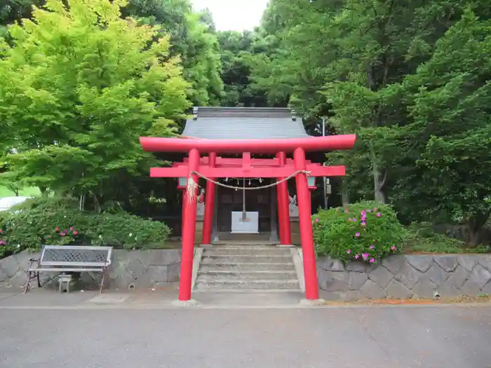 末廣稲荷大明神の鳥居