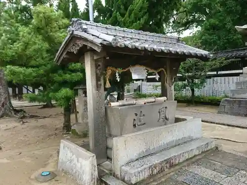三津厳島神社の手水舎
