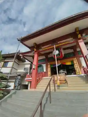 放生寺の本殿・本堂