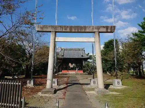 神明神社（上中町中）の鳥居