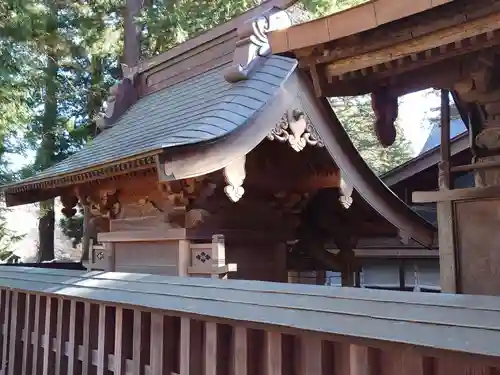 逸見神社の本殿