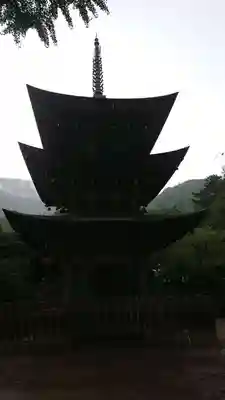 前山寺の塔
