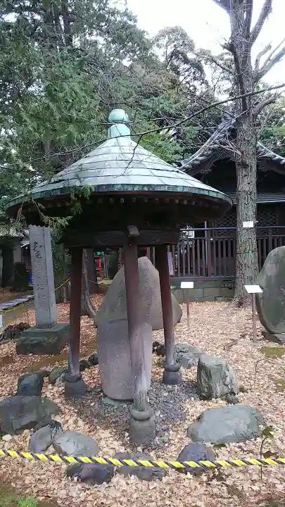 三囲神社の手水舎