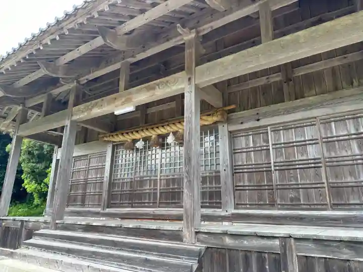 静間神社の本殿・本堂