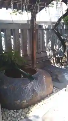 元三島神社の手水舎