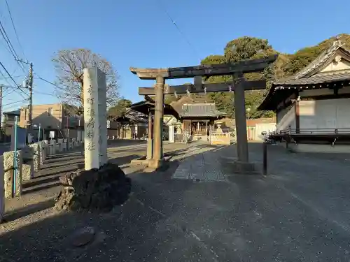 本町稲荷神社の{uncategorized: "未分類", other: "その他", undefined: "問題あり", building: "その他建物", grave: "お墓", sacred_gate: "鳥居", guardian: "狛犬", statue: "像", buddha: "仏像", history: "歴史", nature: "自然", garden: "庭園", animal: "動物", pagoda: "塔", temizu: "手水舎", mountain_gate: "山門・神門", sanctuary: "本殿・本堂", subordinate: "末社・摂社", art: "芸術", scenery: "景色", jizo: "地蔵", ema: "絵馬", goshuin: "御朱印", omikuji: "おみくじ", items: "授与品その他", amulet: "お守り", goshuincho: "御朱印帳", eats: "食事", festival: "お祭り", votive_dance: "神楽", shichigosan: "七五三参", wedding: "結婚式", experience: "体験その他", initially: "初詣", around: "周辺", anti_infection: "感染症対策"}