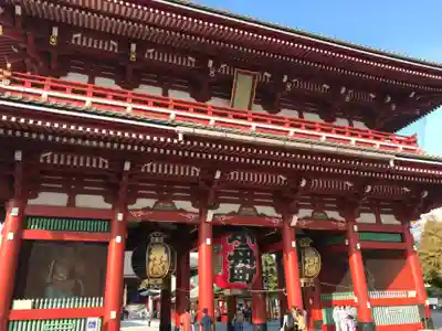 浅草寺の山門・神門