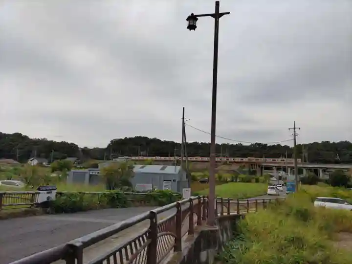 本郷氷川神社の周辺