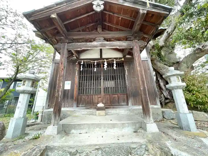 愛之神の本殿・本堂