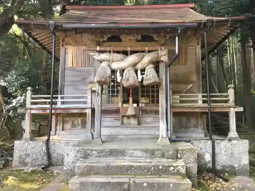 赤猪岩神社の本殿