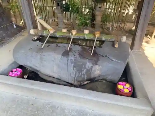 菅生神社の{uncategorized: "未分類", other: "その他", undefined: "問題あり", building: "その他建物", grave: "お墓", sacred_gate: "鳥居", guardian: "狛犬", statue: "像", buddha: "仏像", history: "歴史", nature: "自然", garden: "庭園", animal: "動物", pagoda: "塔", temizu: "手水舎", mountain_gate: "山門・神門", sanctuary: "本殿・本堂", subordinate: "末社・摂社", art: "芸術", scenery: "景色", jizo: "地蔵", ema: "絵馬", goshuin: "御朱印", omikuji: "おみくじ", items: "授与品その他", amulet: "お守り", goshuincho: "御朱印帳", eats: "食事", festival: "お祭り", votive_dance: "神楽", shichigosan: "七五三参", wedding: "結婚式", experience: "体験その他", initially: "初詣", around: "周辺", anti_infection: "感染症対策"}