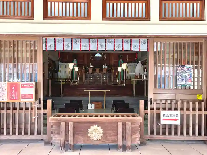 三重縣護國神社の本殿・本堂