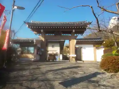 大船観音寺の山門・神門