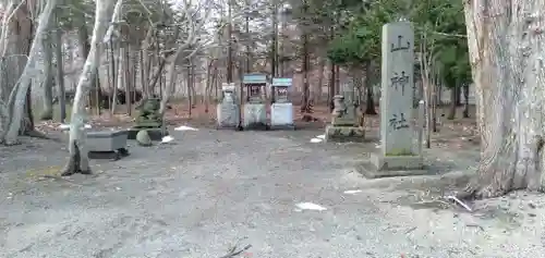 千歳神社の末社・摂社