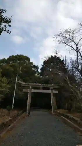 安仁神社の鳥居