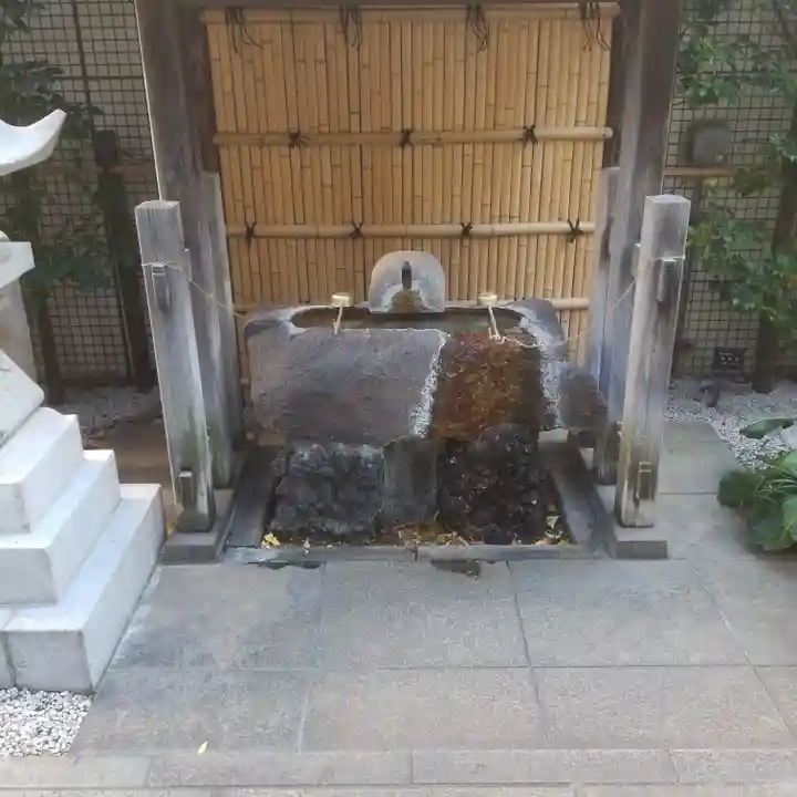 第六天社の手水舎
