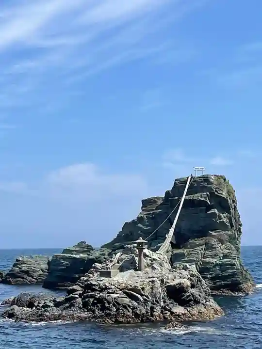 ビシャゴ浦姉妹岩(大分県)