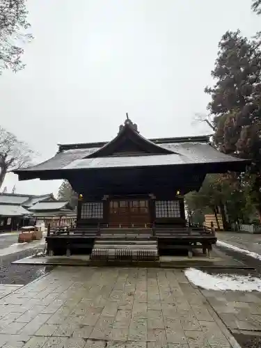 諏訪大社下社秋宮の{uncategorized: "未分類", other: "その他", undefined: "問題あり", building: "その他建物", grave: "お墓", sacred_gate: "鳥居", guardian: "狛犬", statue: "像", buddha: "仏像", history: "歴史", nature: "自然", garden: "庭園", animal: "動物", pagoda: "塔", temizu: "手水舎", mountain_gate: "山門・神門", sanctuary: "本殿・本堂", subordinate: "末社・摂社", art: "芸術", scenery: "景色", jizo: "地蔵", ema: "絵馬", goshuin: "御朱印", omikuji: "おみくじ", items: "授与品その他", amulet: "お守り", goshuincho: "御朱印帳", eats: "食事", festival: "お祭り", votive_dance: "神楽", shichigosan: "七五三参", wedding: "結婚式", experience: "体験その他", initially: "初詣", around: "周辺", anti_infection: "感染症対策"}