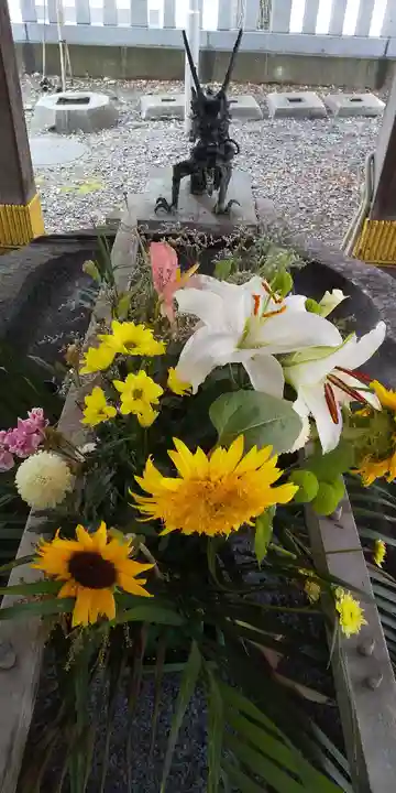 彌彦神社 (伊夜日子神社)の手水舎