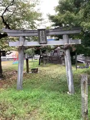 上之町神社（鳥居松町）の鳥居
