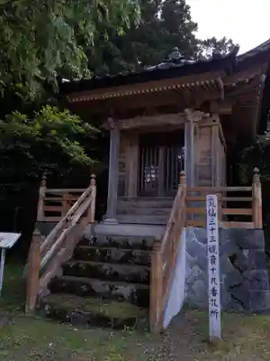 稲子沢観音堂(岩手県)