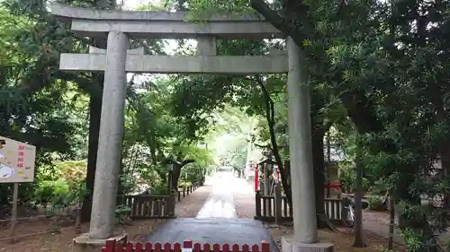 岩槻久伊豆神社の鳥居