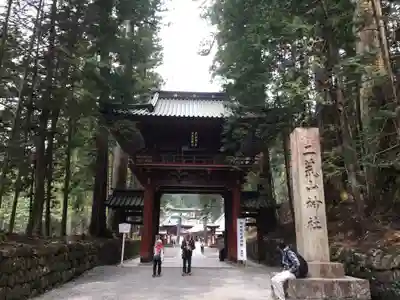 日光二荒山神社の山門・神門
