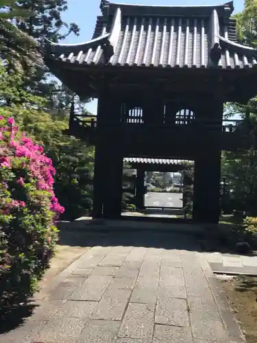 伊勢の国 四天王寺の山門