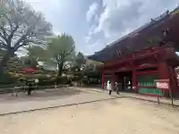 根津神社の{uncategorized: "未分類", other: "その他", undefined: "問題あり", building: "その他建物", grave: "お墓", sacred_gate: "鳥居", guardian: "狛犬", statue: "像", buddha: "仏像", history: "歴史", nature: "自然", garden: "庭園", animal: "動物", pagoda: "塔", temizu: "手水舎", mountain_gate: "山門・神門", sanctuary: "本殿・本堂", subordinate: "末社・摂社", art: "芸術", scenery: "景色", jizo: "地蔵", ema: "絵馬", goshuin: "御朱印", omikuji: "おみくじ", items: "授与品その他", amulet: "お守り", goshuincho: "御朱印帳", eats: "食事", festival: "お祭り", votive_dance: "神楽", shichigosan: "七五三参", wedding: "結婚式", experience: "体験その他", initially: "初詣", around: "周辺", anti_infection: "感染症対策"}