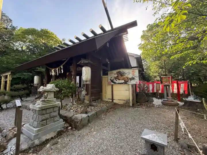 玉鉾神社の{uncategorized: "未分類", other: "その他", undefined: "問題あり", building: "その他建物", grave: "お墓", sacred_gate: "鳥居", guardian: "狛犬", statue: "像", buddha: "仏像", history: "歴史", nature: "自然", garden: "庭園", animal: "動物", pagoda: "塔", temizu: "手水舎", mountain_gate: "山門・神門", sanctuary: "本殿・本堂", subordinate: "末社・摂社", art: "芸術", scenery: "景色", jizo: "地蔵", ema: "絵馬", goshuin: "御朱印", omikuji: "おみくじ", items: "授与品その他", amulet: "お守り", goshuincho: "御朱印帳", eats: "食事", festival: "お祭り", votive_dance: "神楽", shichigosan: "七五三参", wedding: "結婚式", experience: "体験その他", initially: "初詣", around: "周辺", anti_infection: "感染症対策"}