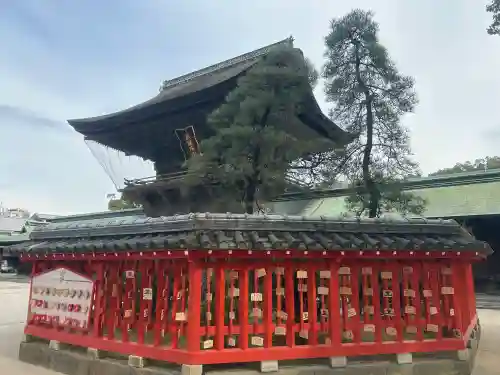筥崎宮の{uncategorized: "未分類", other: "その他", undefined: "問題あり", building: "その他建物", grave: "お墓", sacred_gate: "鳥居", guardian: "狛犬", statue: "像", buddha: "仏像", history: "歴史", nature: "自然", garden: "庭園", animal: "動物", pagoda: "塔", temizu: "手水舎", mountain_gate: "山門・神門", sanctuary: "本殿・本堂", subordinate: "末社・摂社", art: "芸術", scenery: "景色", jizo: "地蔵", ema: "絵馬", goshuin: "御朱印", omikuji: "おみくじ", items: "授与品その他", amulet: "お守り", goshuincho: "御朱印帳", eats: "食事", festival: "お祭り", votive_dance: "神楽", shichigosan: "七五三参", wedding: "結婚式", experience: "体験その他", initially: "初詣", around: "周辺", anti_infection: "感染症対策"}