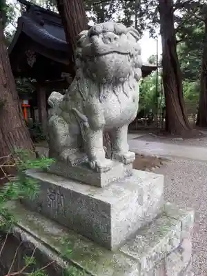 鎮守府八幡宮の狛犬