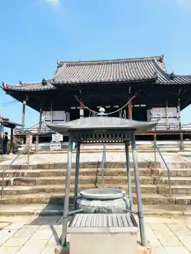 家原寺の本殿