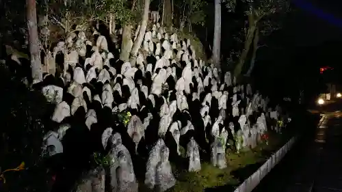 清水寺の{uncategorized: "未分類", other: "その他", undefined: "問題あり", building: "その他建物", grave: "お墓", sacred_gate: "鳥居", guardian: "狛犬", statue: "像", buddha: "仏像", history: "歴史", nature: "自然", garden: "庭園", animal: "動物", pagoda: "塔", temizu: "手水舎", mountain_gate: "山門・神門", sanctuary: "本殿・本堂", subordinate: "末社・摂社", art: "芸術", scenery: "景色", jizo: "地蔵", ema: "絵馬", goshuin: "御朱印", omikuji: "おみくじ", items: "授与品その他", amulet: "お守り", goshuincho: "御朱印帳", eats: "食事", festival: "お祭り", votive_dance: "神楽", shichigosan: "七五三参", wedding: "結婚式", experience: "体験その他", initially: "初詣", around: "周辺", anti_infection: "感染症対策"}