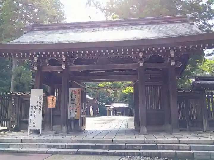 雄山神社前立社壇(富山県)