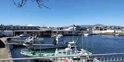 港稲荷神社の景色