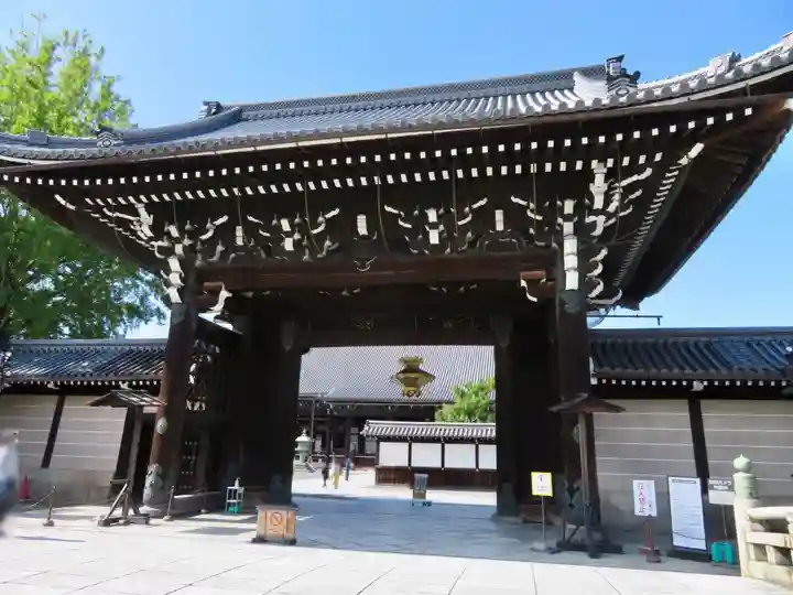 本願寺(西本願寺)の山門・神門