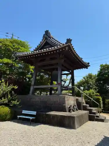 高布山 金勝寺の{uncategorized: "未分類", other: "その他", undefined: "問題あり", building: "その他建物", grave: "お墓", sacred_gate: "鳥居", guardian: "狛犬", statue: "像", buddha: "仏像", history: "歴史", nature: "自然", garden: "庭園", animal: "動物", pagoda: "塔", temizu: "手水舎", mountain_gate: "山門・神門", sanctuary: "本殿・本堂", subordinate: "末社・摂社", art: "芸術", scenery: "景色", jizo: "地蔵", ema: "絵馬", goshuin: "御朱印", omikuji: "おみくじ", items: "授与品その他", amulet: "お守り", goshuincho: "御朱印帳", eats: "食事", festival: "お祭り", votive_dance: "神楽", shichigosan: "七五三参", wedding: "結婚式", experience: "体験その他", initially: "初詣", around: "周辺", anti_infection: "感染症対策"}