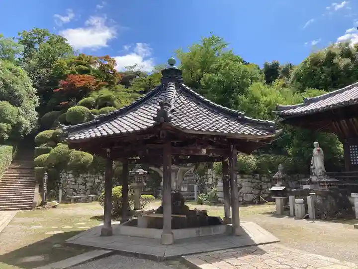園城寺(三井寺)の手水舎