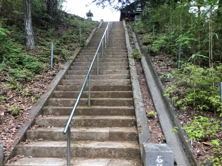別所神社の{uncategorized: "未分類", other: "その他", undefined: "問題あり", building: "その他建物", grave: "お墓", sacred_gate: "鳥居", guardian: "狛犬", statue: "像", buddha: "仏像", history: "歴史", nature: "自然", garden: "庭園", animal: "動物", pagoda: "塔", temizu: "手水舎", mountain_gate: "山門・神門", sanctuary: "本殿・本堂", subordinate: "末社・摂社", art: "芸術", scenery: "景色", jizo: "地蔵", ema: "絵馬", goshuin: "御朱印", omikuji: "おみくじ", items: "授与品その他", amulet: "お守り", goshuincho: "御朱印帳", eats: "食事", festival: "お祭り", votive_dance: "神楽", shichigosan: "七五三参", wedding: "結婚式", experience: "体験その他", initially: "初詣", around: "周辺", anti_infection: "感染症対策"}