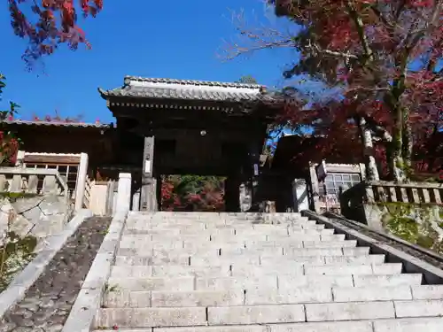 修禅寺の山門